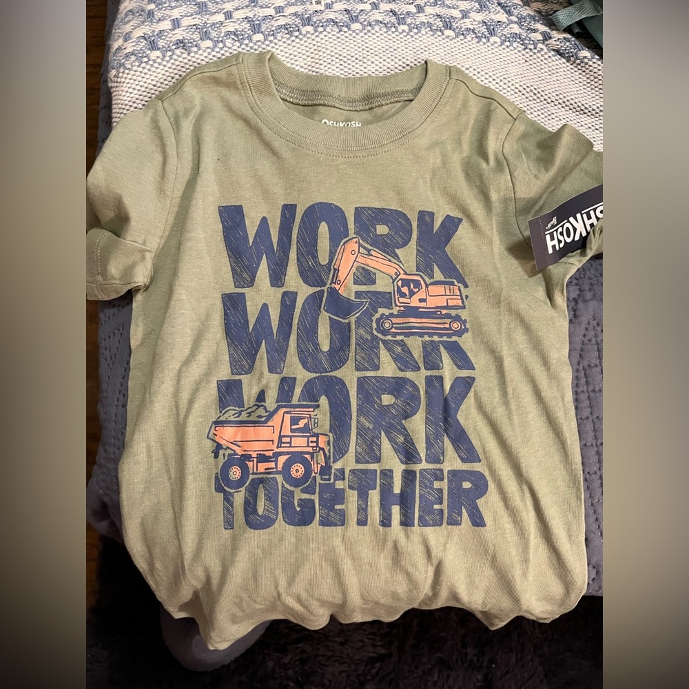 osh kosh 2T construction theme tshirt